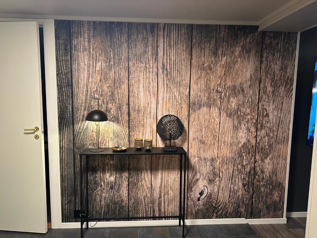 Your Home Away From Home, Apartment 1 トロムソ エクステリア 写真